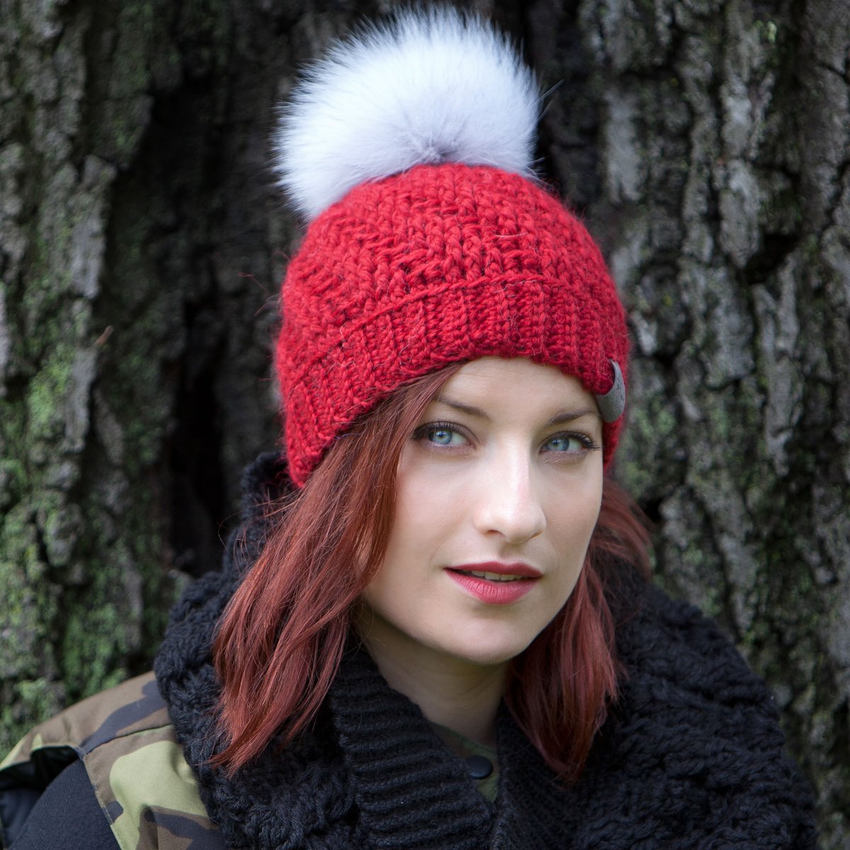 Tranquility_Red_White_Pom_Pom_1_of_1_1200x Tranquility_Red_White_Pom_Pom_1_of_1_1200x