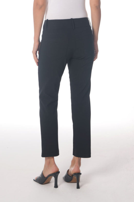 2a CropStraightLegJean sku607C bb72a401 54e5 4900 ac7e 8a67ece266b5 800x 1 image