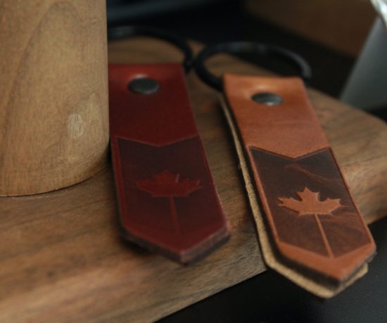 Armoir Fashion - Keychain/Leather