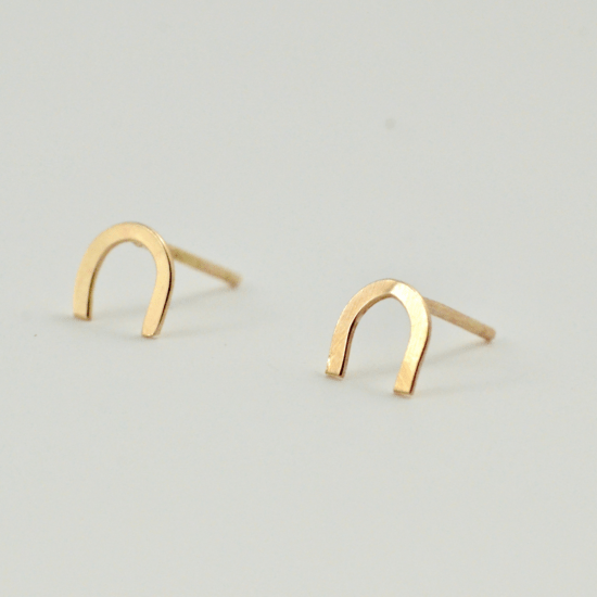 Devi Arts - Studs/Horeshoe