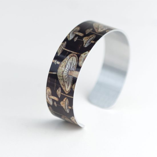 Giftologie - Cuff/Over Yonder