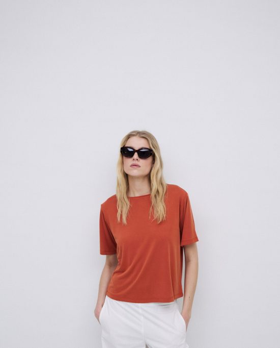 Yerse - T-shirt / 015-OXIDO