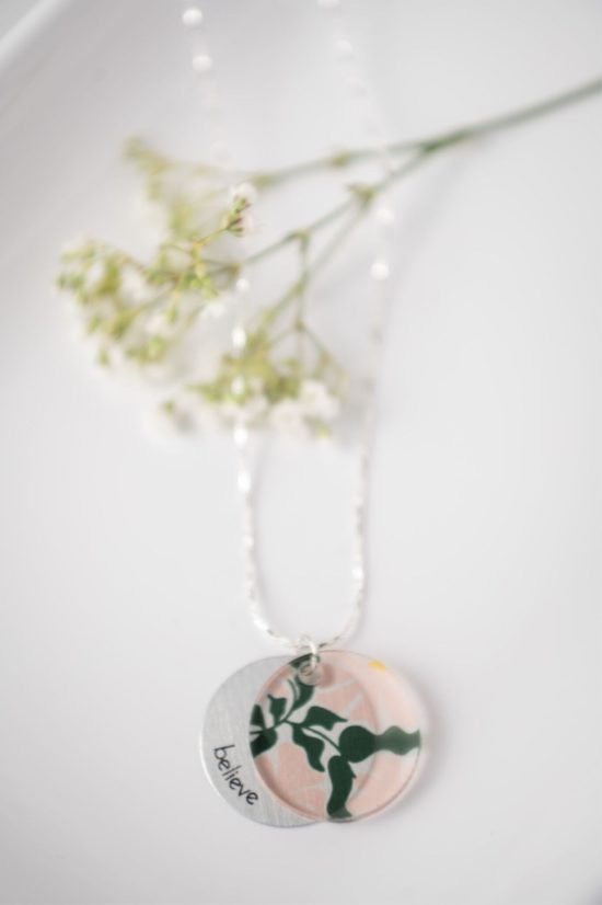 ​Giftologie - Eclipse Necklace / Flower Power