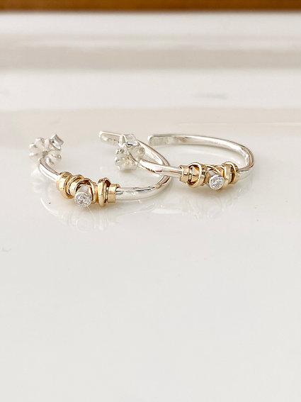 Joy Annett - Earrings / Small Wavy Coil & Stone Hoop GF | Curiosities Gift Shop | Joy Annett - Earrings / Small Wavy Coil & Stone Hoop GF