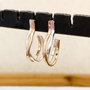 Joy Annett - Earrings / Small Interlocking Hoop