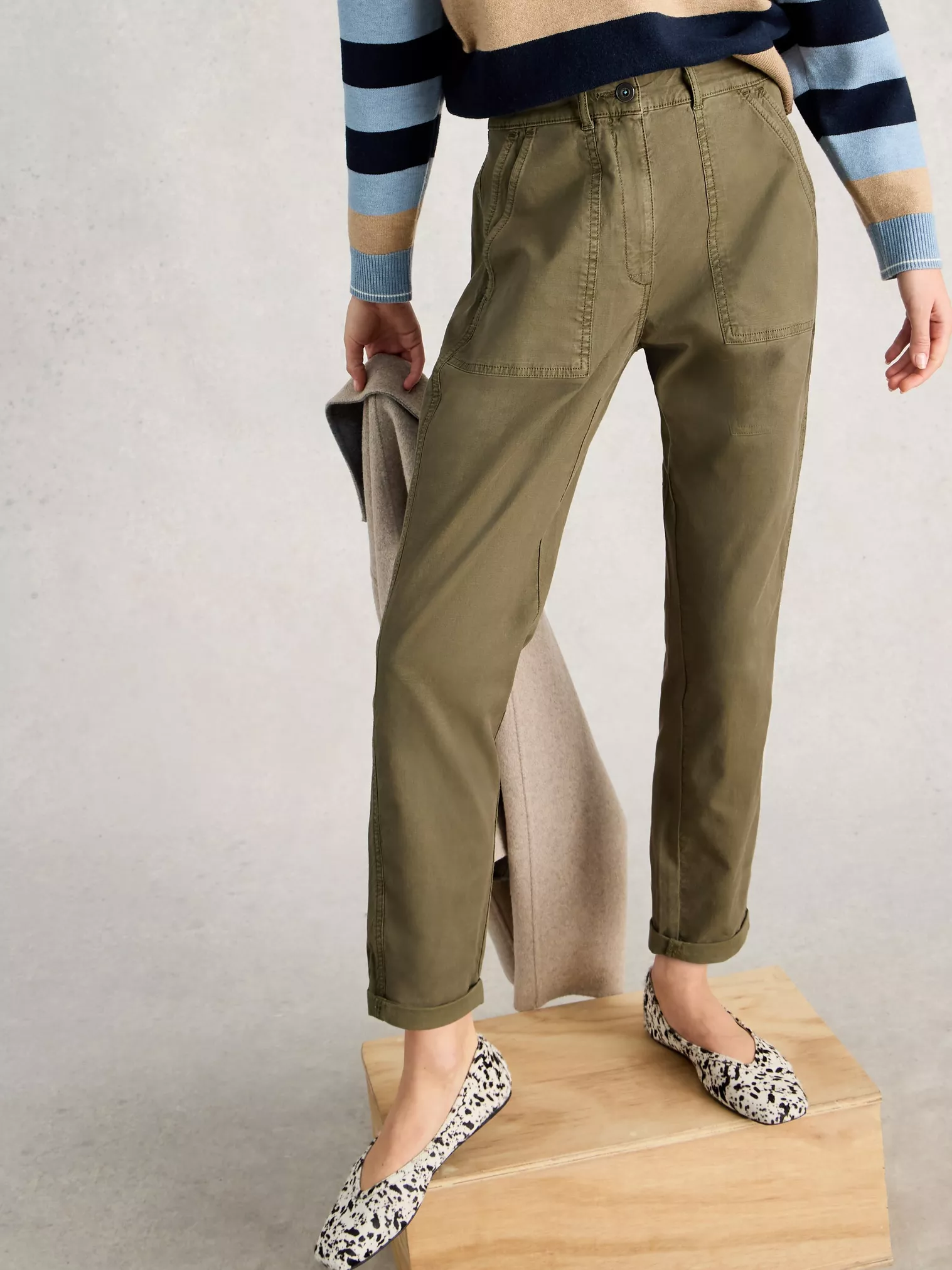 White Stuff - Pant / Twister Chino Trouser ( Khaki Green) | Curiosities Gift Shop | White Stuff - Pant / Twister Chino Trouser ( Khaki Green)
